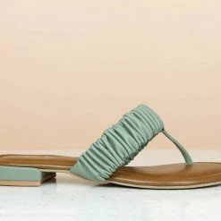 Inc.5 FLAT THONG SALE