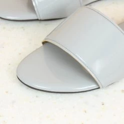 Inc.5 FLAT PETTENT MULES