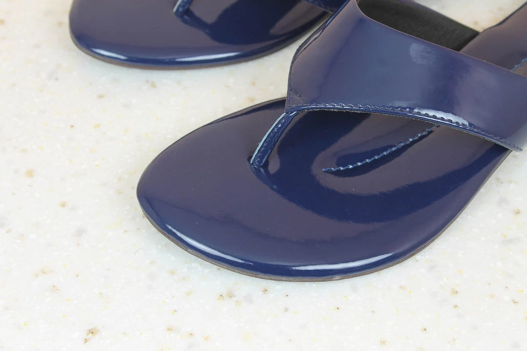 Inc.5 FLAT THONG 4 Inc.5 FLAT THONG