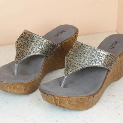 Inc.5 SALE PLATFORM THONG