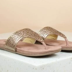 Inc.5 CUTWORK FLAT THONG