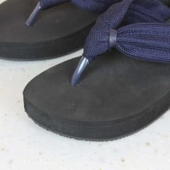 Inc.5 RUBBER PLATFORM THONG