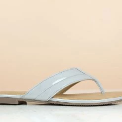 Inc.5 SALE FLAT THONG 8 Inc.5 SALE FLAT THONG