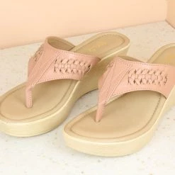 Inc.5 Platform Thong 8 Inc.5 Platform Thong