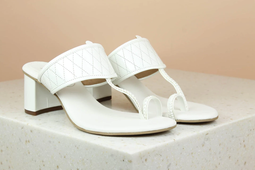 Inc.5 BLOCK HEEL TOE POST 3 Inc.5 BLOCK HEEL TOE POST