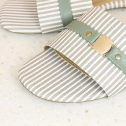 Inc.5 FLAT MULES SALE