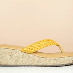 Inc.5 WOVEN PLATFORM THONG 8 Inc.5 WOVEN PLATFORM THONG