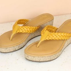 Inc.5 WOVEN PLATFORM THONG 9 Inc.5 WOVEN PLATFORM THONG