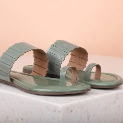 Inc.5 CUTWORK TOE POST