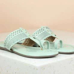 Inc.5 CUTWORK FLAT TOE POST