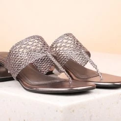 Inc.5 BLOCK HEEL WOVEN THONG Inc5