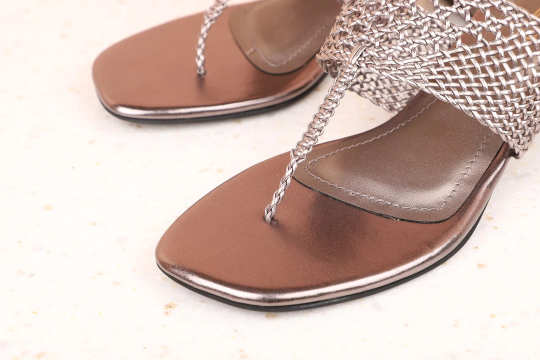 Inc.5 BLOCK HEEL WOVEN THONG Inc5 4 Inc.5 BLOCK HEEL WOVEN THONG Inc5