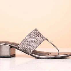 Inc.5 BLOCK HEEL WOVEN THONG Inc5 8 Inc.5 BLOCK HEEL WOVEN THONG Inc5