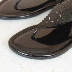 Inc.5 FLAT SANDAL SALE