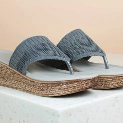 Inc.5 PLATFORM THONG