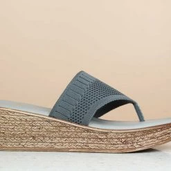 Inc.5 PLATFORM THONG