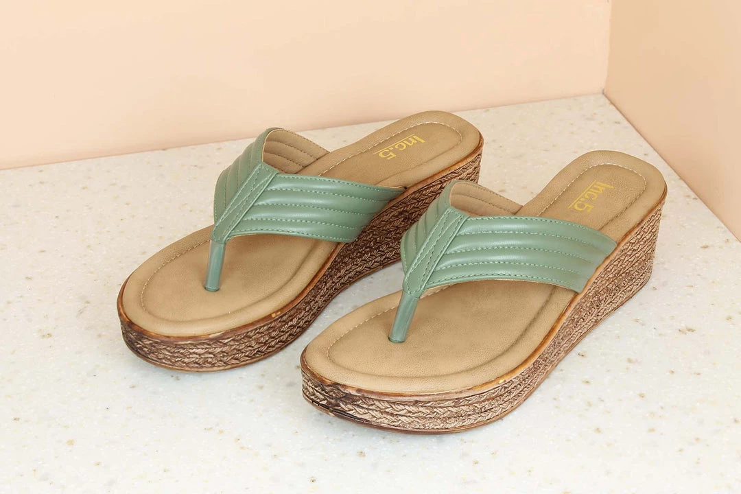 Inc.5 SALE STITCHED PLATFORM THONG 6 Inc.5 SALE STITCHED PLATFORM THONG