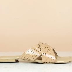 Inc.5 FLAT PATTENT MULES