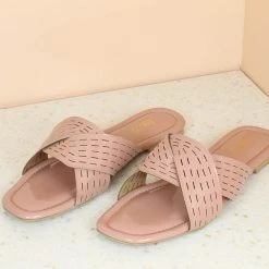 Inc.5 FLAT PATTENT MULES