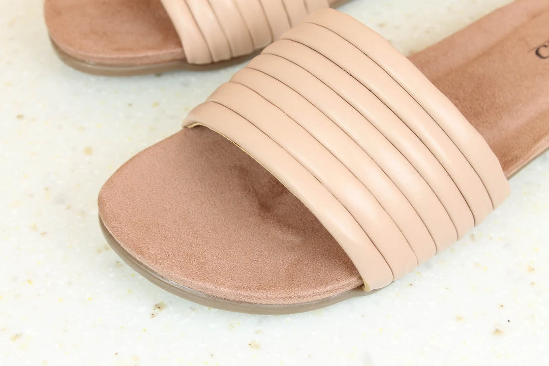 Inc.5 FLAT EMBOSSED THONG Mules 4 Inc.5 FLAT EMBOSSED THONG Mules