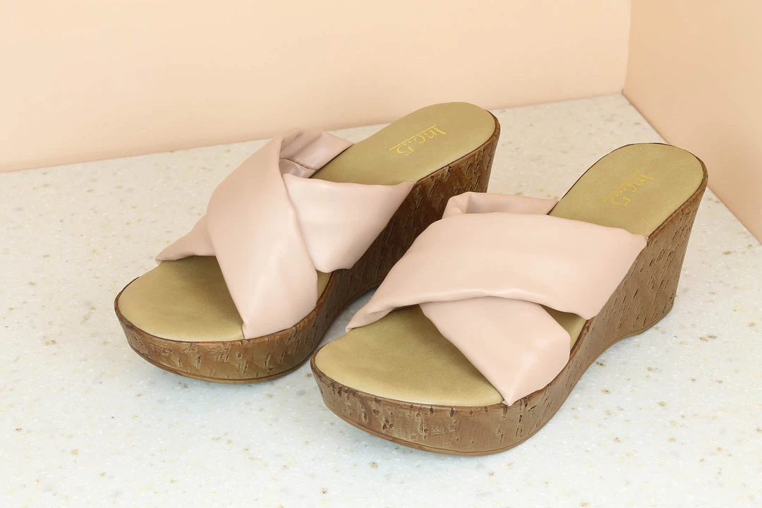 Inc.5 SALE CROSS STRAP PLATFORM MULES 6 Inc.5 SALE CROSS STRAP PLATFORM MULES