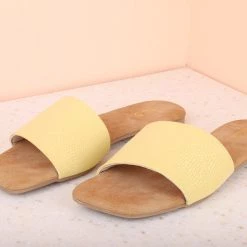 Inc.5 SALE FLAT MULES-YELLOW