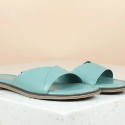 Inc.5 FLAT MULES SALE