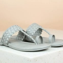Inc.5 FLAT WOVEN TOE POST