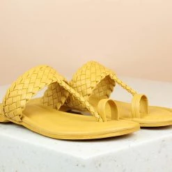 Inc.5 WOMEN FLAT WOVEN TOE POST