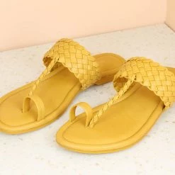 Inc.5 WOMEN FLAT WOVEN TOE POST