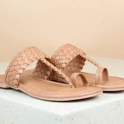 Inc.5 WOMEN FLAT WOVEN TOE POST