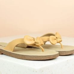 Inc.5 FLAT BOW MULES