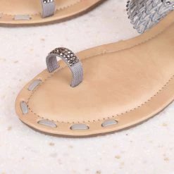 Inc.5 FLAT LACED TOE POST SALE