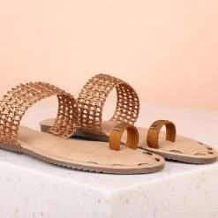 Inc.5 SALE FLAT LACED TOE POST