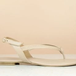 Inc.5 FLAT SANDAL
