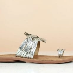 Inc.5 WOMEN FLAT TOE POST