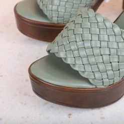 Inc.5 WOVEN BLOCK HEEL MULES-GREEN Inc5