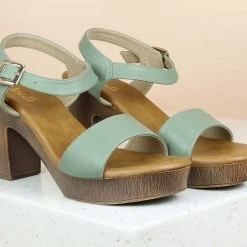 Inc.5 SALE BLOCK HEEL SANDAL