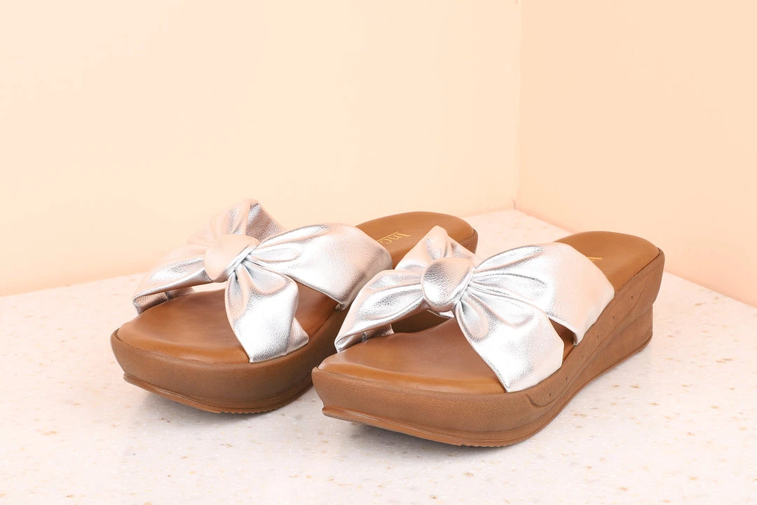 Inc.5 Inc5 PLATFORM MULES 6 Inc.5 Inc5 PLATFORM MULES