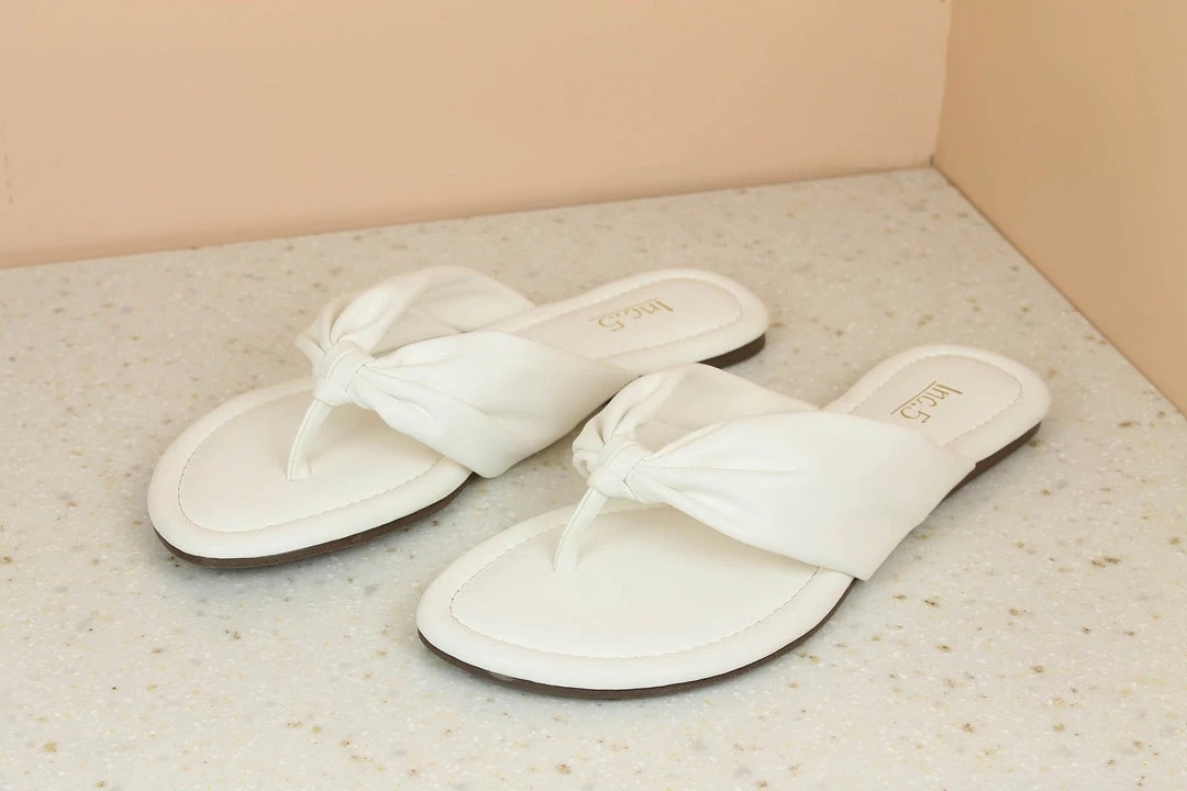 Inc.5 FLAT THONG SALE 6 Inc.5 FLAT THONG SALE