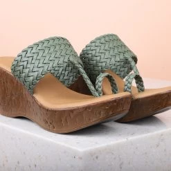 Inc.5 PLATFORM TOE POST SALE