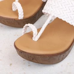 Inc.5 PLATFORM TOE POST 7 Inc.5 PLATFORM TOE POST