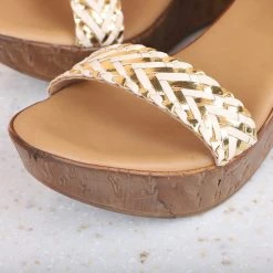 Inc.5 SALE PLATFORM SANDAL-BEIGE