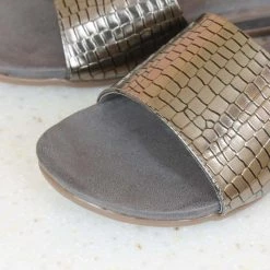 Inc.5 SALE FLAT MULES