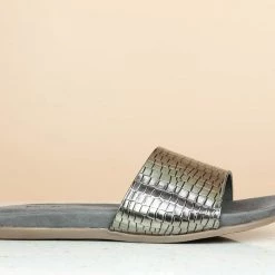 Inc.5 SALE FLAT MULES