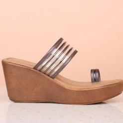 Inc.5 SALE PLATFORM TOE POST