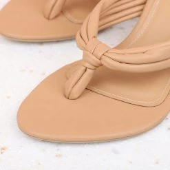 Inc.5 KITTEN HEEL THONG