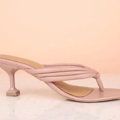 Inc.5 SALE KITTEN HEEL THONG 8 Inc.5 SALE KITTEN HEEL THONG