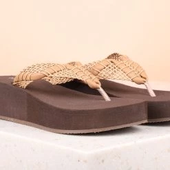 Inc.5 SALE RUBBER PLATFORM THONG