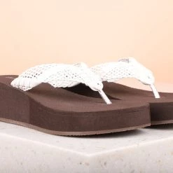 Inc.5 SALE RUBBER PLATFORM THONG